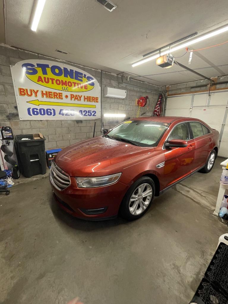 2014 Ford Taurus