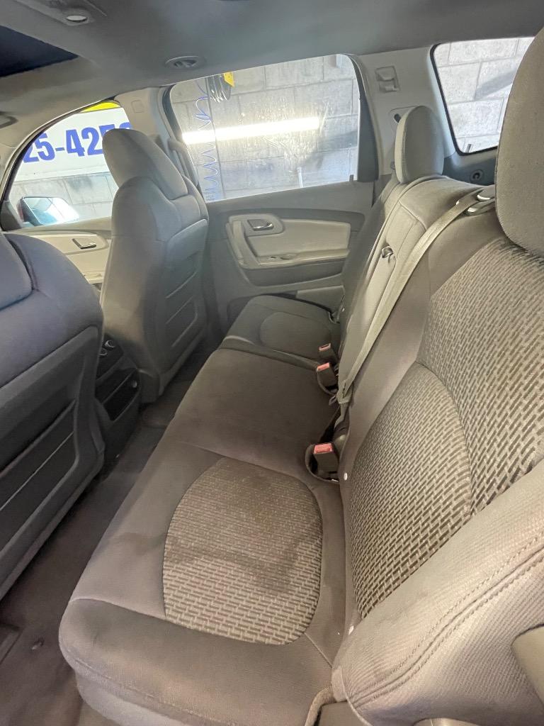 2009 Chevrolet Traverse 1LT - Photo 6